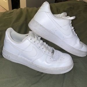 NIKE AIR FORCE ONES